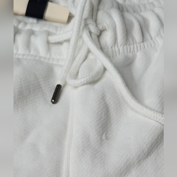 Women's Mid-Rise Fleece Shorts - Universal Thread White L - Picture 6 of 12